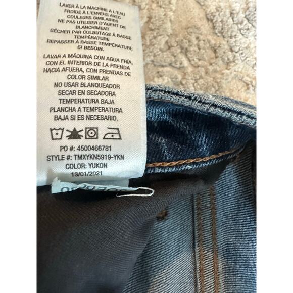 Joe’s NWT Distressed Raw Hem Skinny Crop Jeans Sz. 25 - Picture 2 of 12